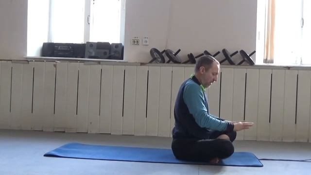 2015.03.07 -7 Випарита Карани Мудра (подготовка к выполнению) с упором на носки ног смотреть онлайн