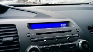 Сломанная магнитола Honda Civic 4D