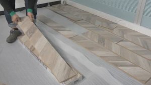 Сборка ламината с имитацией рисунка французской ёлочки