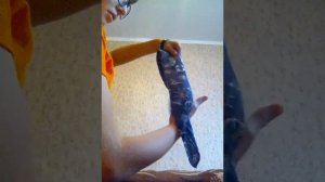 Завязываем бандану на руке?