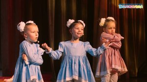 "Попурри народных песен". "Домисолька"