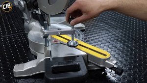 DEWALT DWS778 Sliding Mitre Saw 250mm with XPS | Unboxing