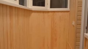 Обшивка балкона, вагонкой из сосны