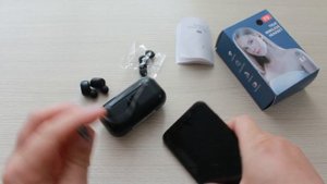 Сенсорные беспроводные наушники от TWS F9, с индикацией заряда и POWER BANK.