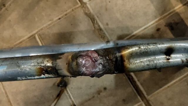 Когда самый сильный велосипедист на свете - обращается к криворукому сварщиику и говорит:... смотреть онлайн