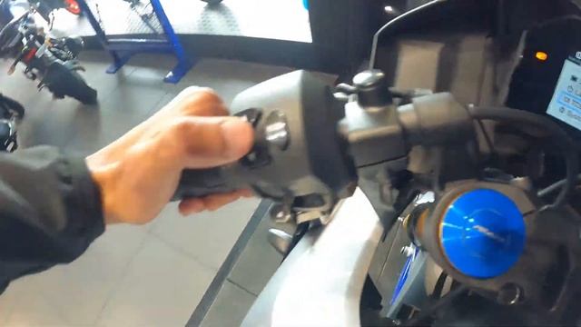 How To Use Meter Console All Features In New Yamaha R15M 2023 Model Mast Chiz h Yarr?