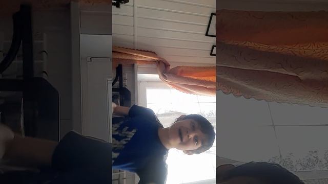 вышел заяц на крыльцо почесать своё яйцо сунул лапу нет яйца так и шлёпнулся с крыльца смотреть онлайн