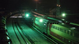Ночной обгон в Потьме! ЭП2К с поездом №22 Москва-Ульяновск обгон поезда №32 Москва-Оренбург-Орск