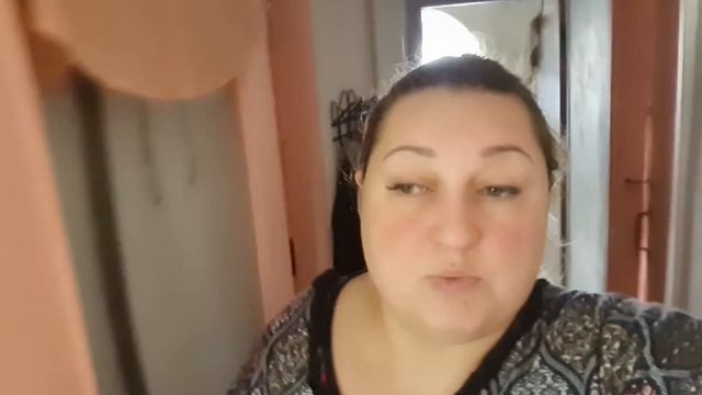 Влог 216 как я устроилась в России  - вспоминаю первую встречу с Машей - бедные русские люди в ЕС