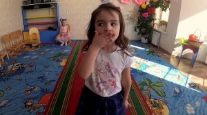 Дети устроили оригинальный показ мод как у Валентина Юдашкина.