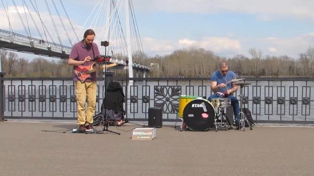 Крутые уличные музыканты на набережной / Cool Street Musicians