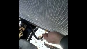 замена радиатора на NISSAN AD (пошагово)