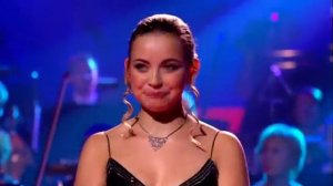 Шарлотта Чарч (Charlotte Church). Мост над бурной водой и Imagine Леннона, 2001 г.