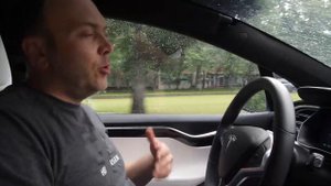 Все про автопилот Tesla в России. Стоит ли переплачивать за полную версию?