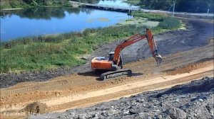 Строительство набережной на Красивой  Мече в городе Ефремове.