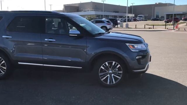 2019 Ford Explorer Platinum - Walk Around смотреть онлайн