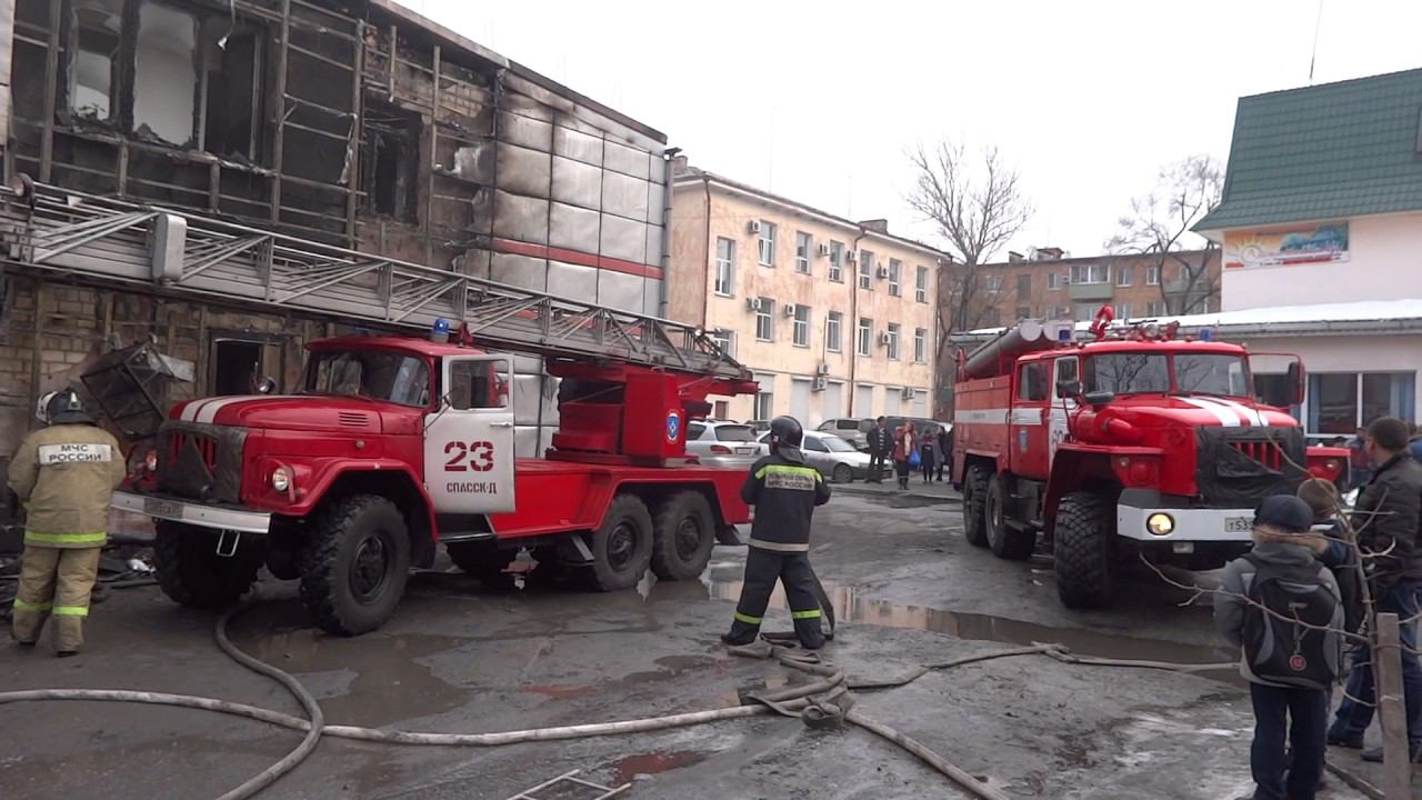 Пожар в здании кинотеатра "Аврора" смотреть онлайн