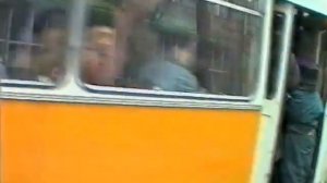 Переполненные троллейбусы в Харькове в 1994 году.