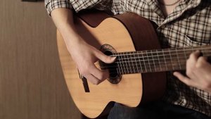 Крылатые Качели. На гитаре Yamaha C40M