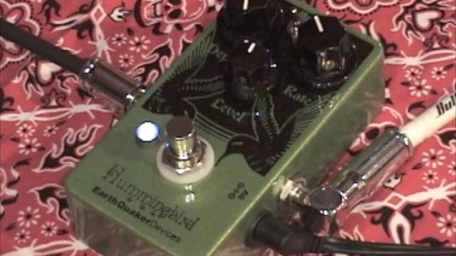 Earthquaker Devices HUMMINGBIRD Repeat Percussions guitar effects pedal demo смотреть онлайн
