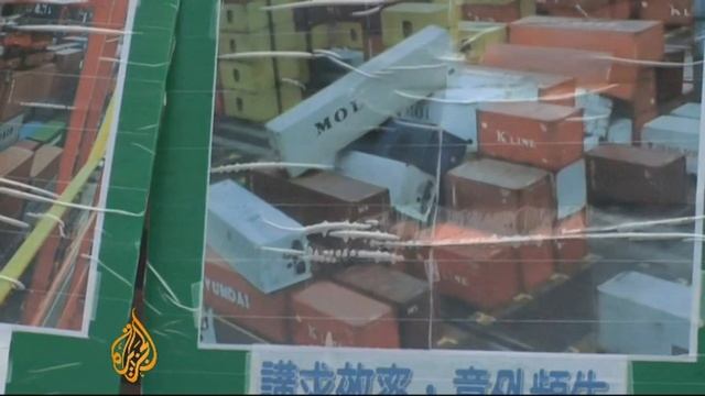 Hong Kong dock workers back at work смотреть онлайн