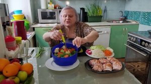 Грибной суп Куриные рулетики Салат