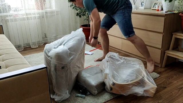 Массажное кресло Yamaguchi Liberty. Показываю, как быстро они собирается в одни руки