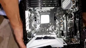 Asrock b450 Steel Legend & Ryzen 5 2600 Bundle (Unboxing)