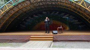 ГЕННАДИЙ КАМЕННЫЙ - СТЕЛЕТСЯ ЛЕНТОЙ ДОРОГА, ЛУЧШЕ НЕТУ ТОГО ЦВЕТУ