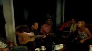 Поем под гитару Цой