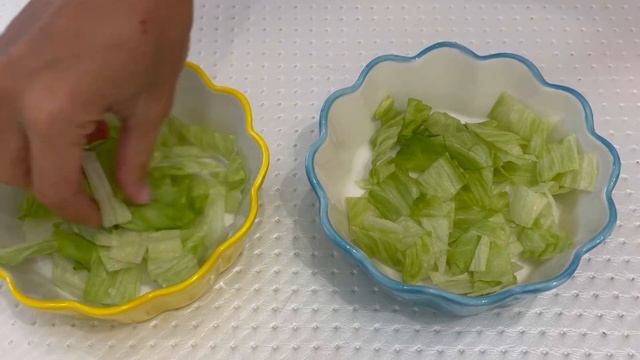 Мексиканская тарелка на завтрак. Салат Начос. Мексиканская закуска. Сытный и быстрый завтрак. смотреть онлайн