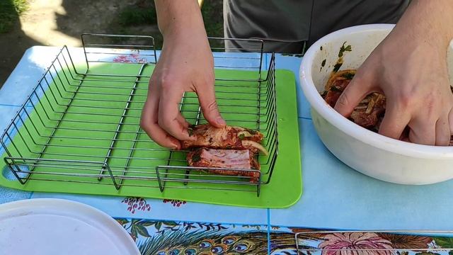 ШАШЛЫК ИЗ СВИНЫХ РЕБРЫШЕК