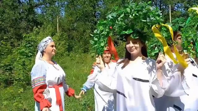 Обряды проводимые на Троицу ("Зеленые святки") смотреть онлайн