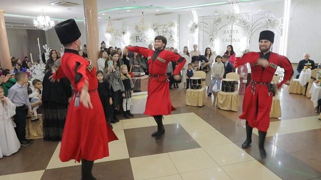Свадьба Батыра и Зарины 25.11.23 г. Армавир. Выступление коллектива "Нур"