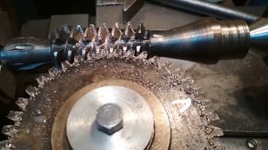 Самодельная двухзаходная червячная фреза.