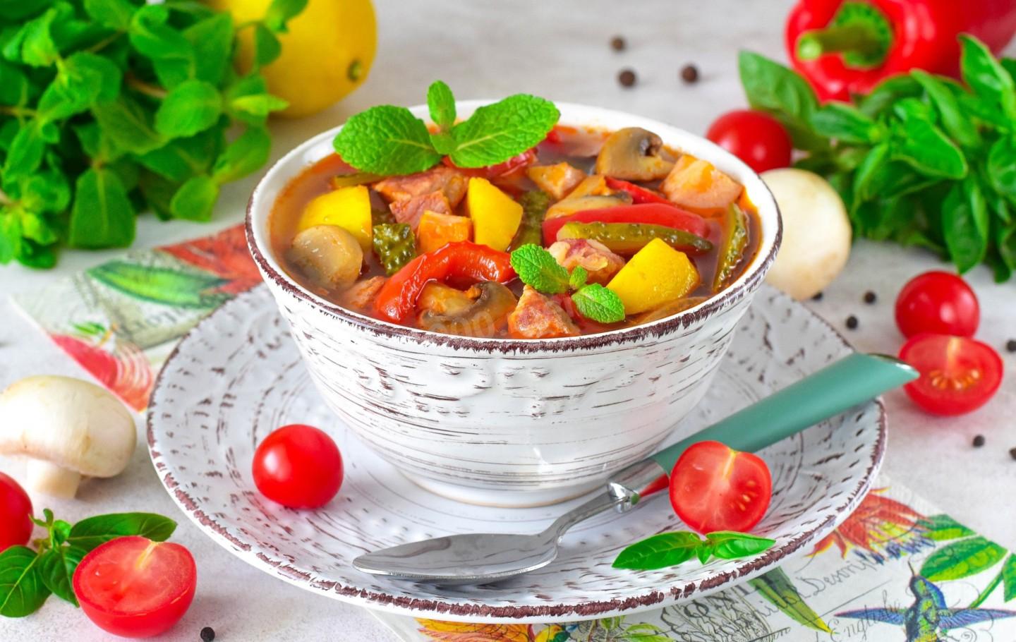 КАК ПРИГОТОВИТЬ ГРИБНОЙ СУП С МЯСОМ И КАРТОШКОЙ