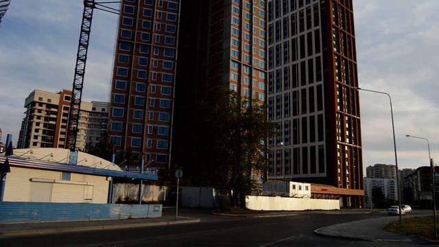 Человейники на улице Черепанова в Екатеринбурге