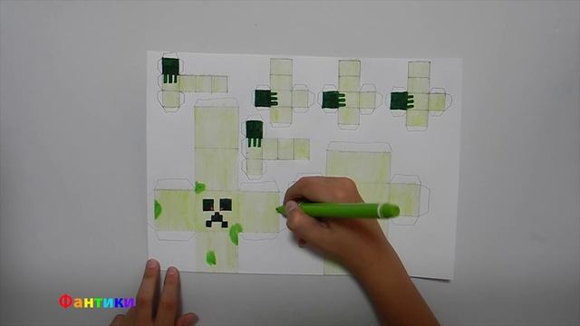 Как сделать Крипера из бумаги из игры Майнкрафт без принтера / DIY мобы (1)