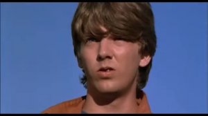 Выкидные ножи в фильме 3:15 (1986) switchblade knives