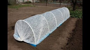 Как сшить парник из укрывного материала с дугами