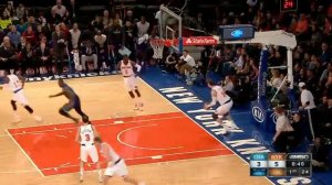 PIANETABASKET.COM - Bismack Biyombo dunks over Cole Aldrich