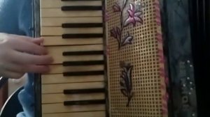 Разбор на аккордеоне Ивушка (каждой рукой)