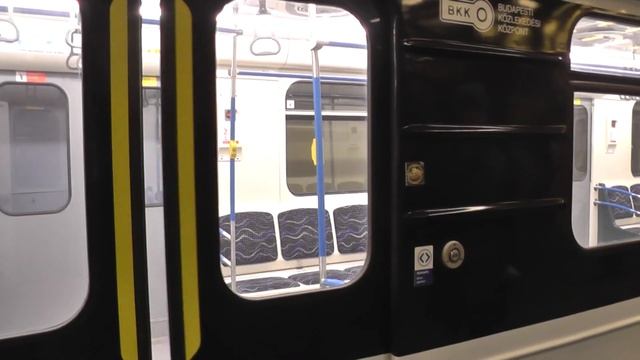 Поезда метро 81.717.2 в Будапеште