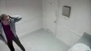 Жесть в мужском туалете!!!