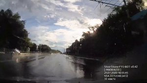 Залило лобовое стекло (SilverStone F1 HYBRID S-BOT)