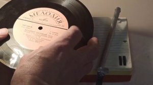 Клэмп (прижим для грампластинок) с АлиЭкспресс. Три в одном!