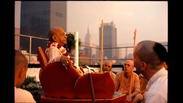 Прабхупада о себе. 1 ч.  Подробности из жизни великого святого из первых уст.