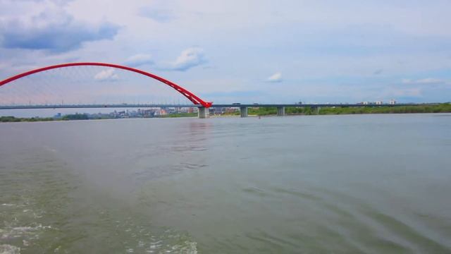 Новосибирск - Река Обь. Бугринский и Комсомольский мост. смотреть онлайн