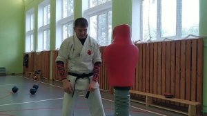 ЖЕСТКИЙ УДАР В КАРАТЕ ХАЙТО УЧИ. КАК БИТЬ ПРАВИЛЬНО