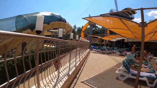 Аквапарк Атлантида в Ялте смотреть онлайн